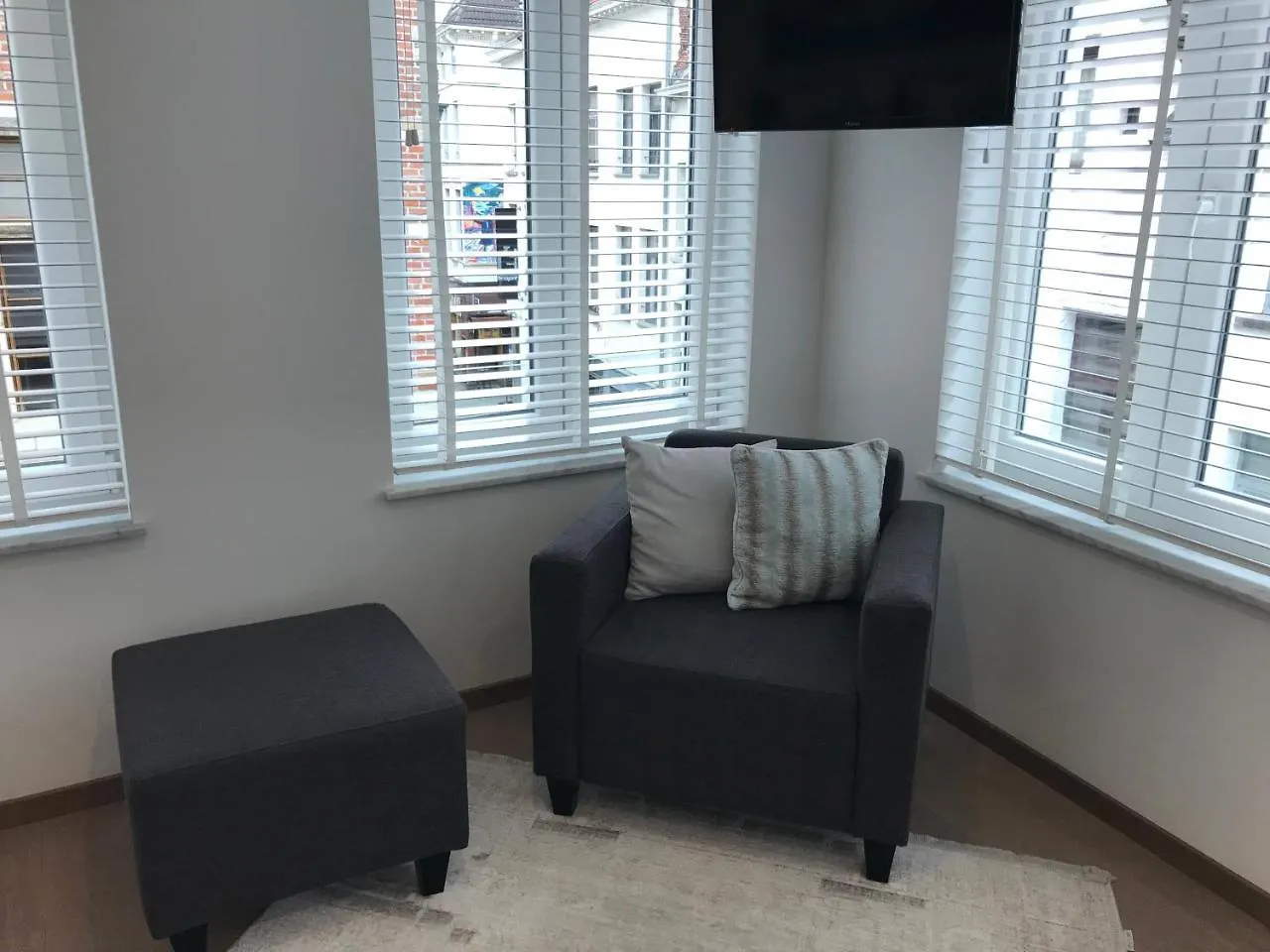Antwerp Business Suites Hotel
