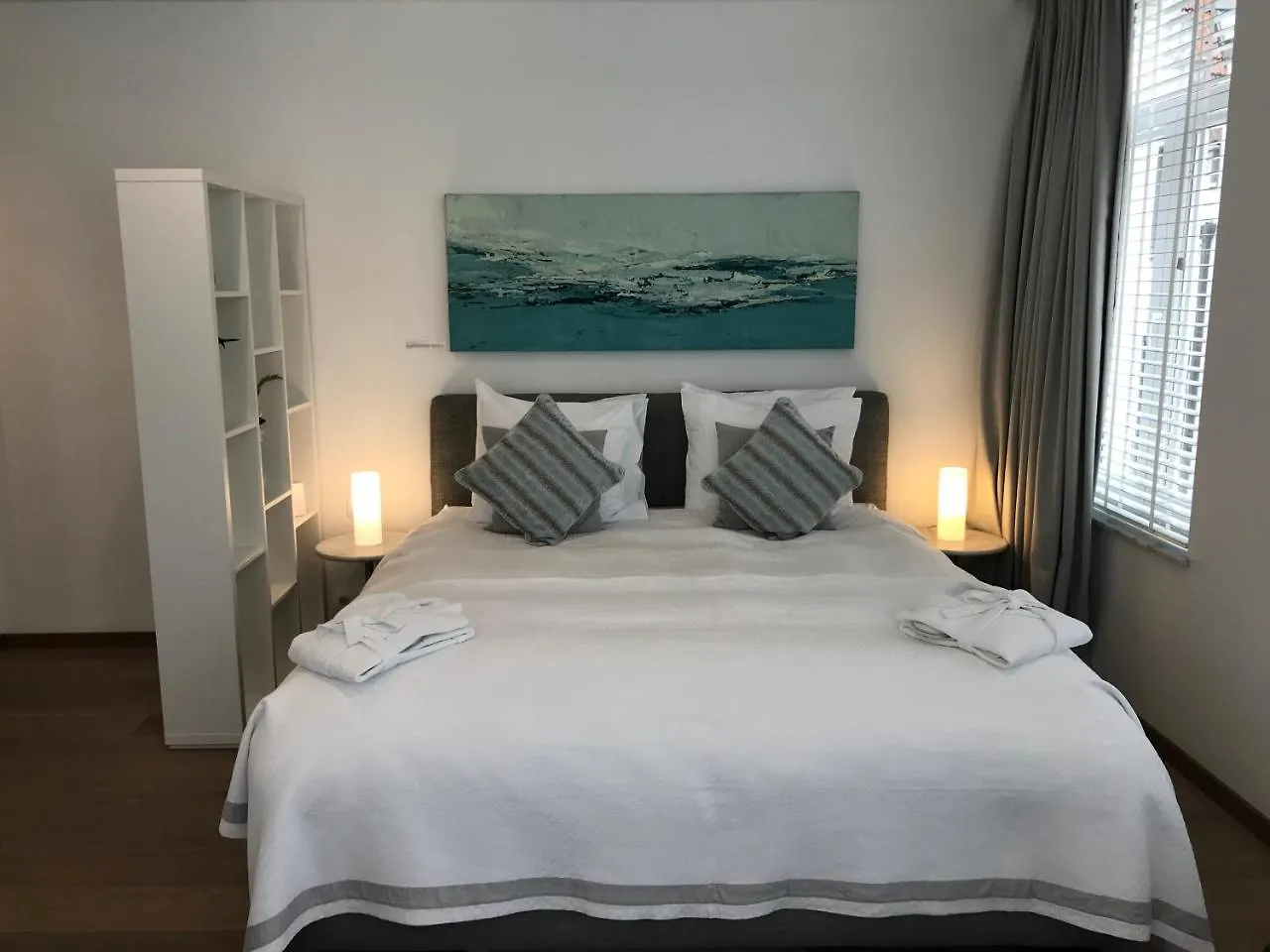 Antwerp Business Suites 4*,  Bélgica